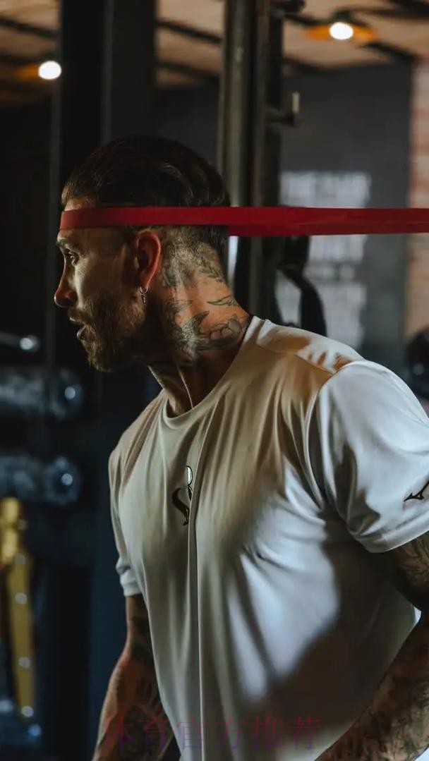 拉莫斯赛后加练冲刺跑 赢了比赛却拉伤肌肉 拉莫斯赛后加练冲刺跑 赢了比赛却拉伤肌肉